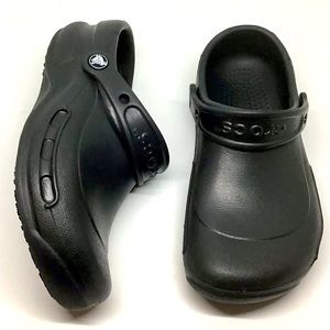 Crocs Unisex Classic Black Clogs Women’s Size 6, Men’s Size 4